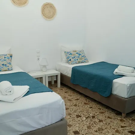 Cretanvibes Hersonissos (Crete)